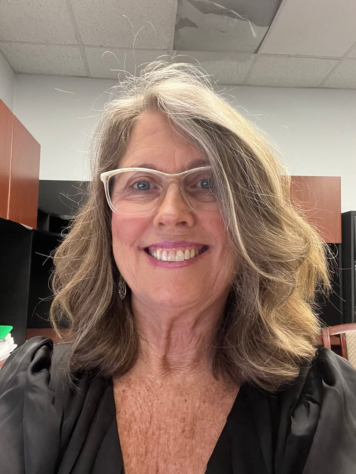 Samantha K., 52
