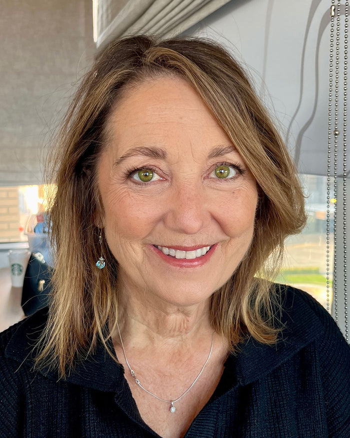 Tracey N., 59