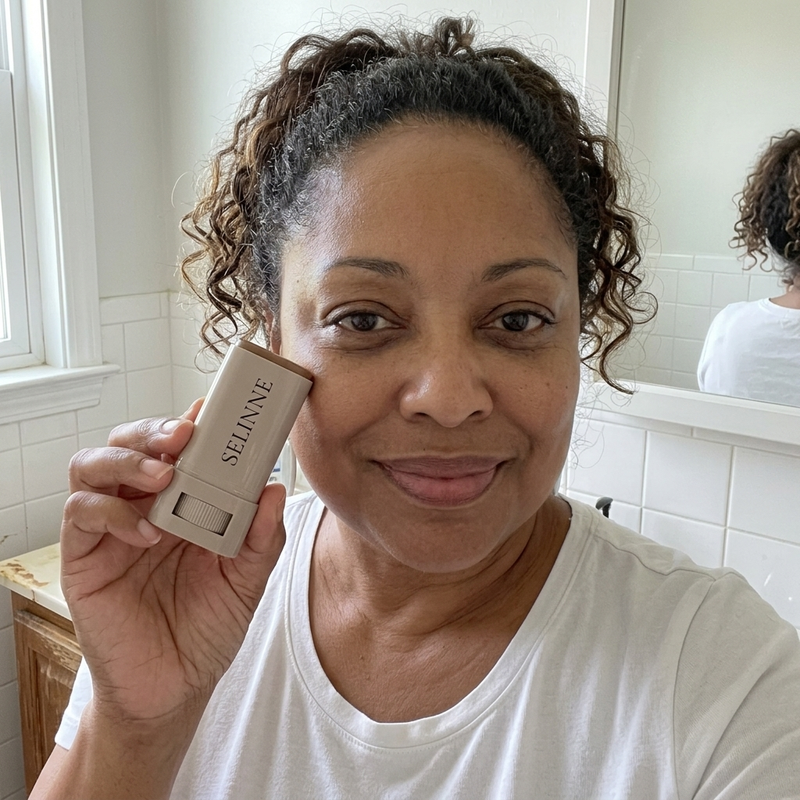 Freida wearing Selinne Shade 4 Light Medium